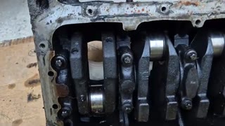 Cortando a cabeça do parafuso com a Dremel