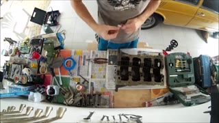 Liberando o furo de lubrificação